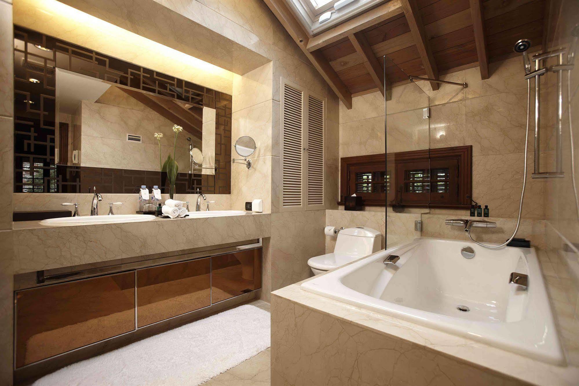 Hotel Massenet At Sinan Mansions Shanghai Exterior photo